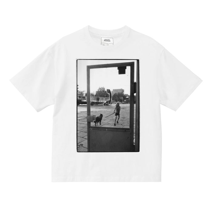 Tシャツ「Through the telephone booth, Warsaw, POLAND 1992」Lサイズ