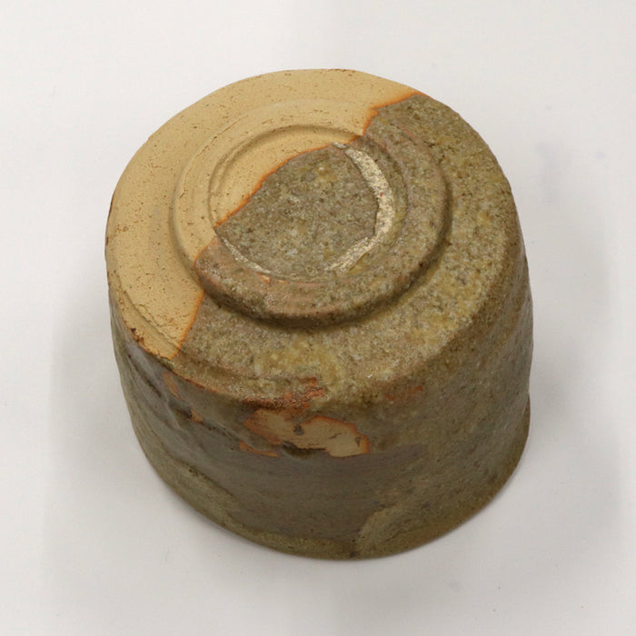 8_灰釉筒型　Ash Glaze Tsutsu-gata